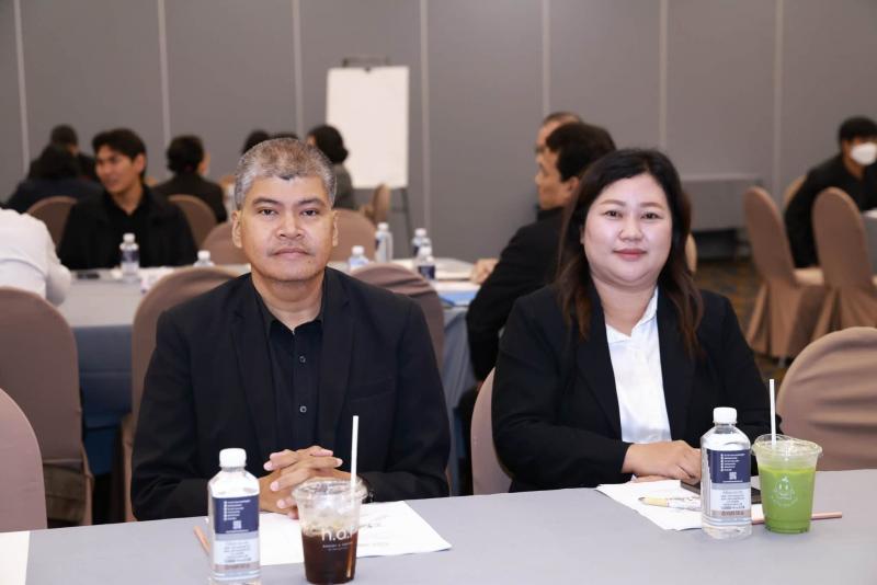 นางเตือนใจ คงสมบั�