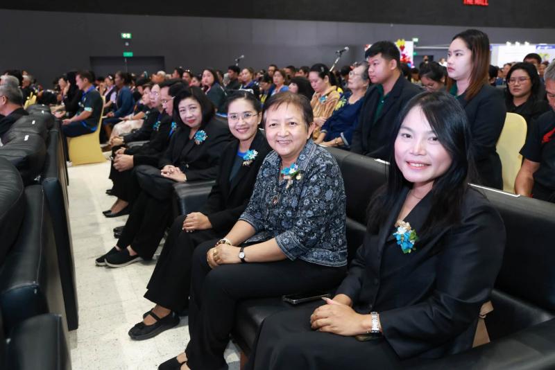 ปลัด พม. เป็นประธา�