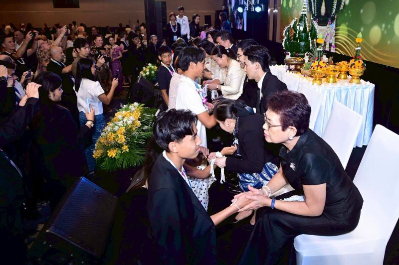 รมว.พม. เป็นประธาน�