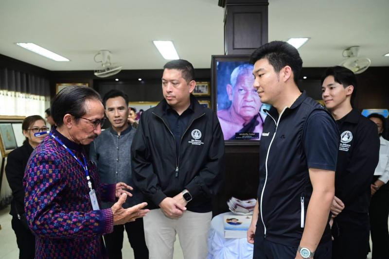 "นิกร โสมกลาง" น