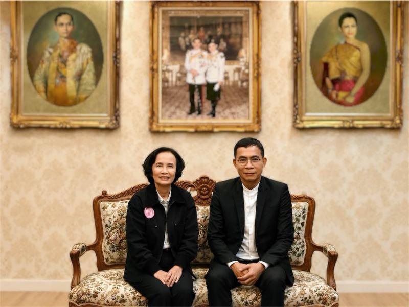นางวาสนา ทองจันทร�