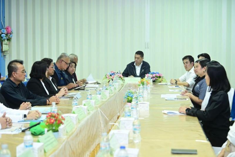 รมว.พม. ลงพื้นที่ป�