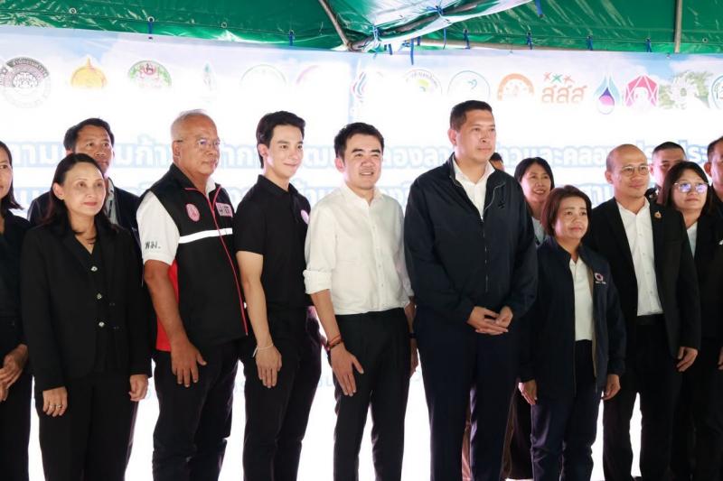 รมว.พม. ลงพื้นที่ป�