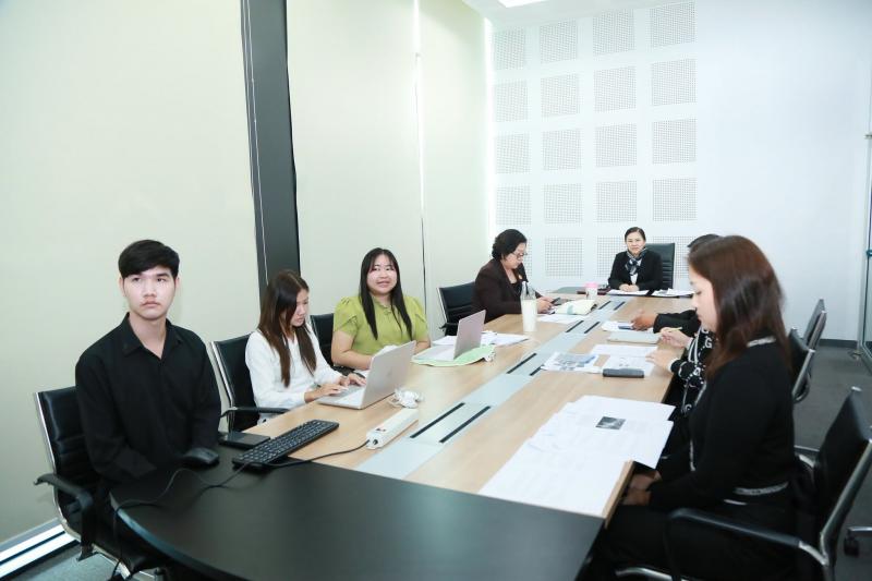 นางศิริลักษณ์ มีม�