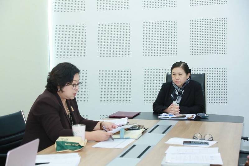 นางศิริลักษณ์ มีม�