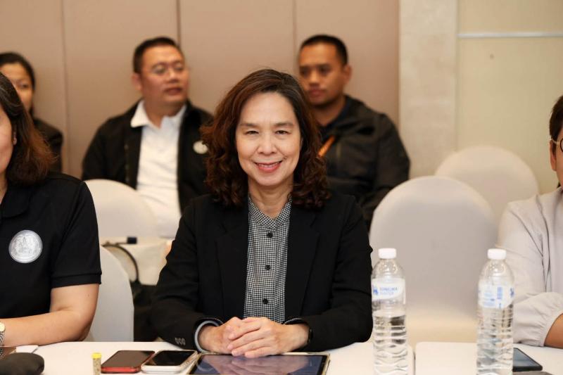 ปลัด พม. เป็นประธา�