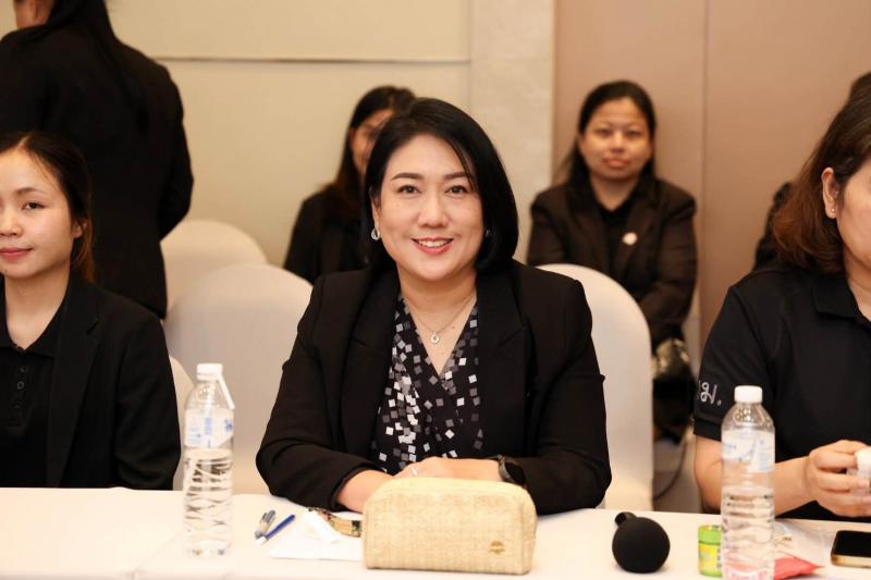 ปลัด พม. เป็นประธา�