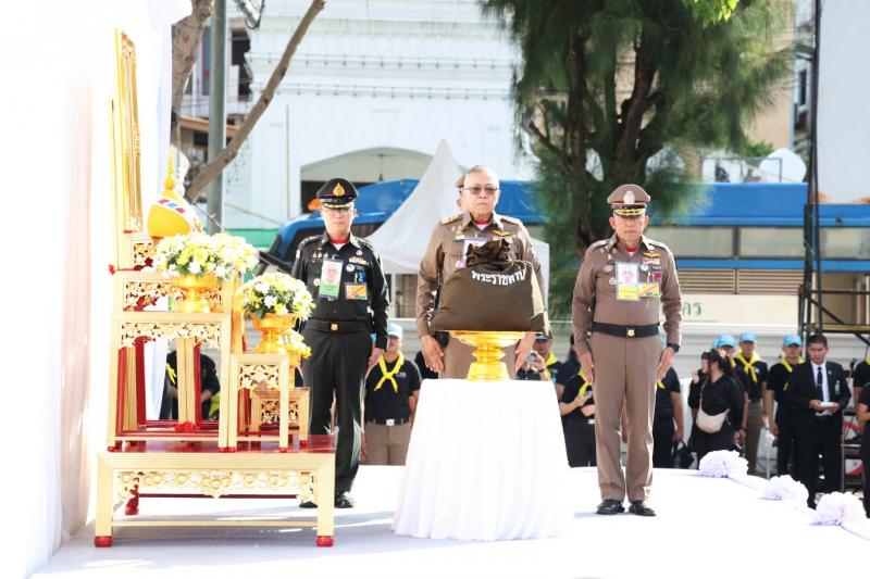 นางเตือนใจ คงสมบั�
