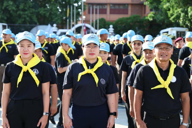 นางเตือนใจ คงสมบั�