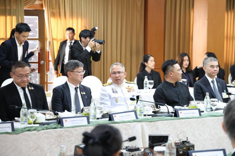 ปลัด พม. ร่วมการปร�