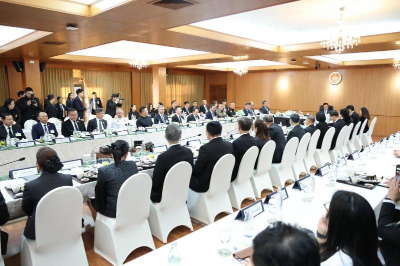 ปลัด พม. ร่วมการปร�