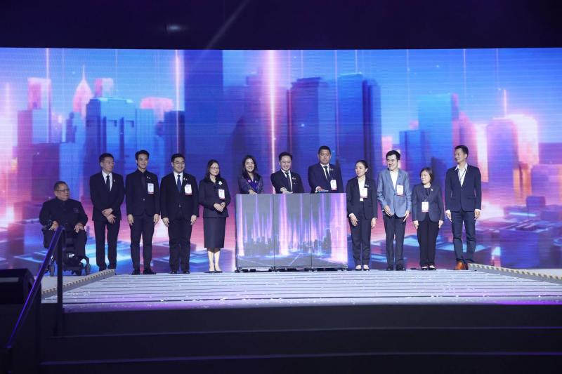 กระทรวง พม. โดยกรม�