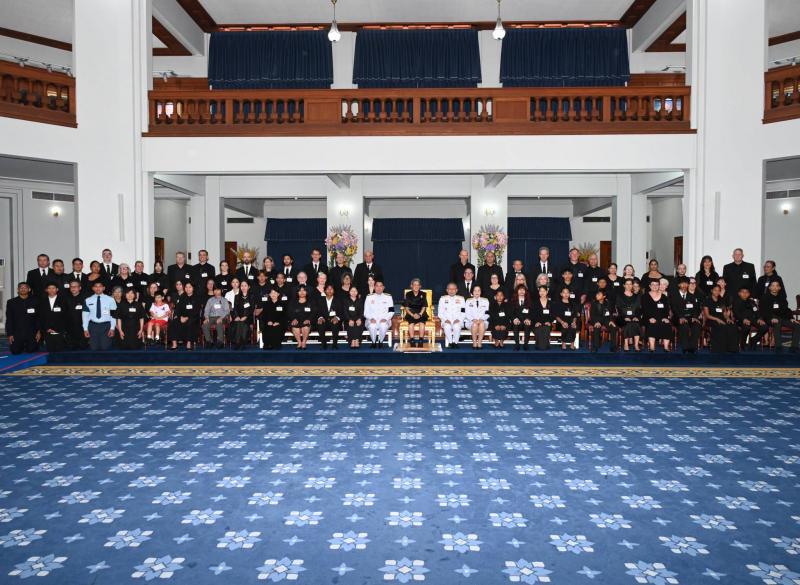 สมเด็จพระกนิษฐาธ�