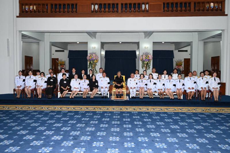 สมเด็จพระกนิษฐาธ�