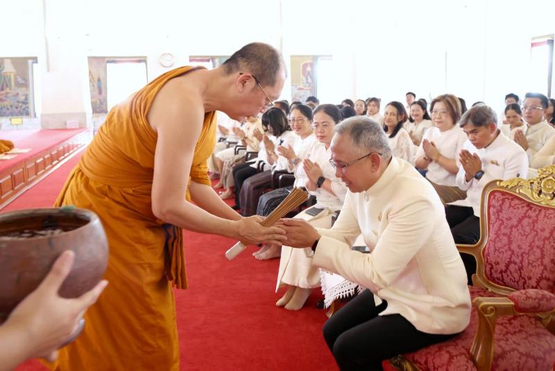 ปลัด พม. นำคณะผู้บ�