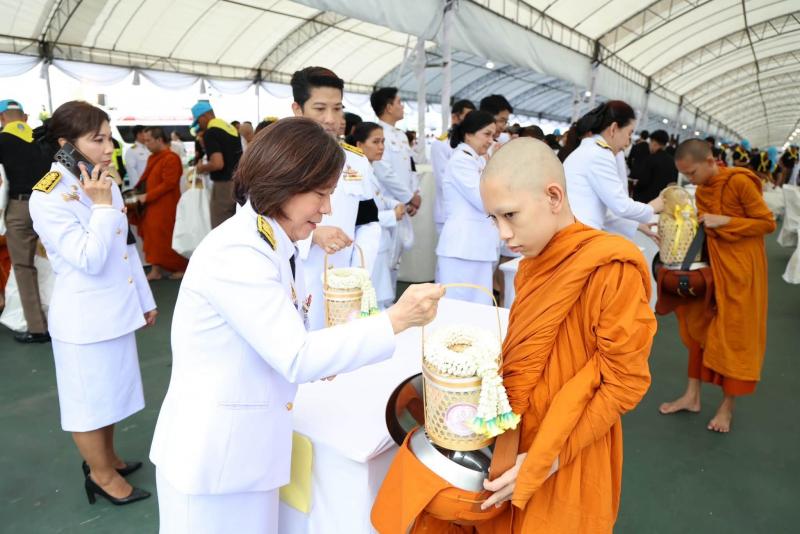 นางสาวสุนีย์ ศรีส�