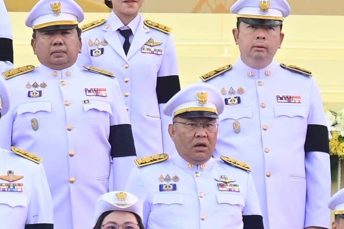 รมว.พม. ร่วมพิธีถว�