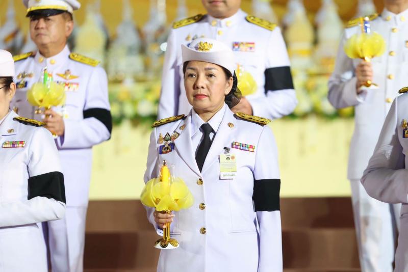 นางเตือนใจ คงสมบั�