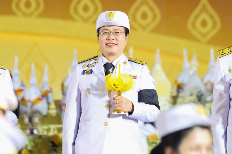 นางเตือนใจ คงสมบั�