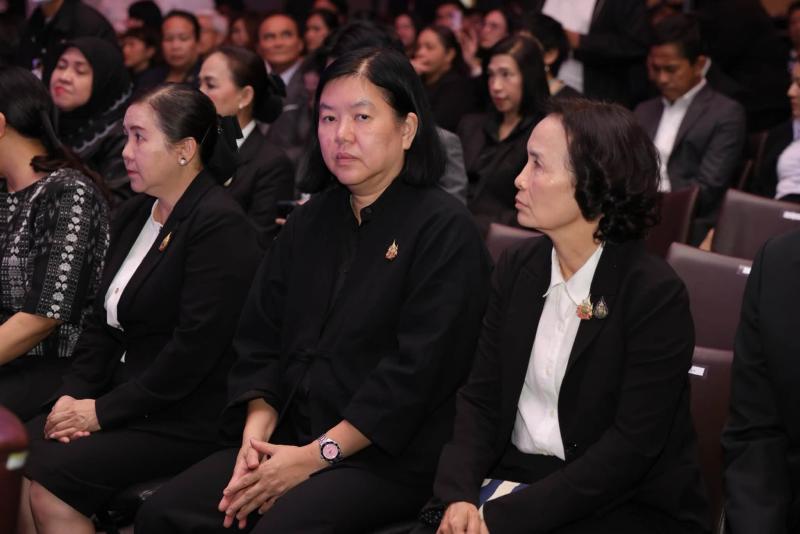 ปลัด พม. เป็นประธา�