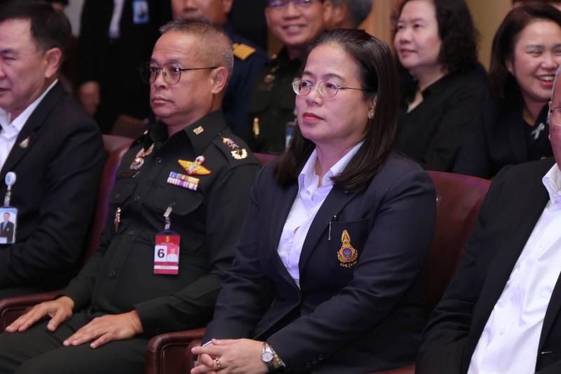 ปลัด พม. เป็นประธา�