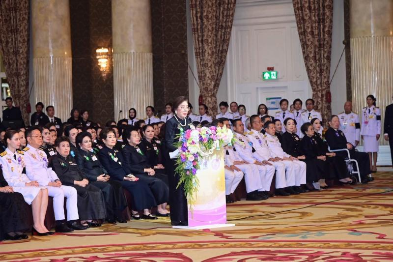 สมเด็จพระนางเจ้า�