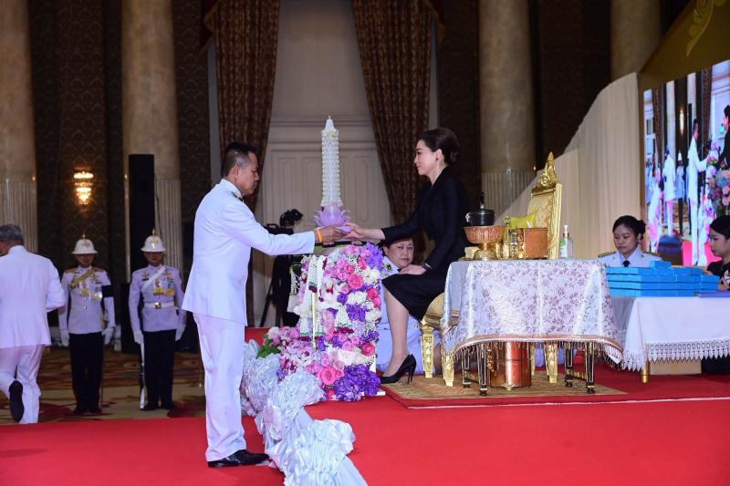 สมเด็จพระนางเจ้า�