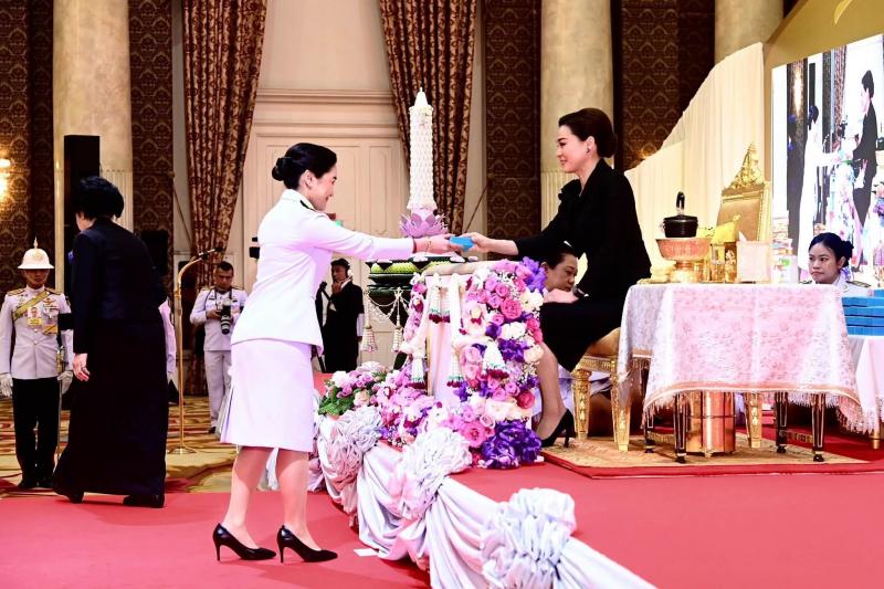 สมเด็จพระนางเจ้า�