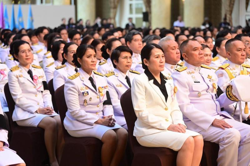 สมเด็จพระนางเจ้า�