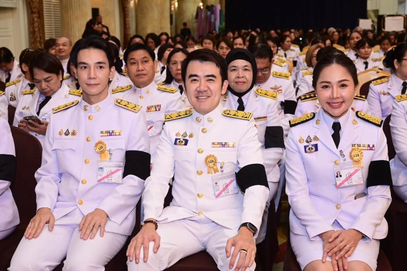 สมเด็จพระนางเจ้า�