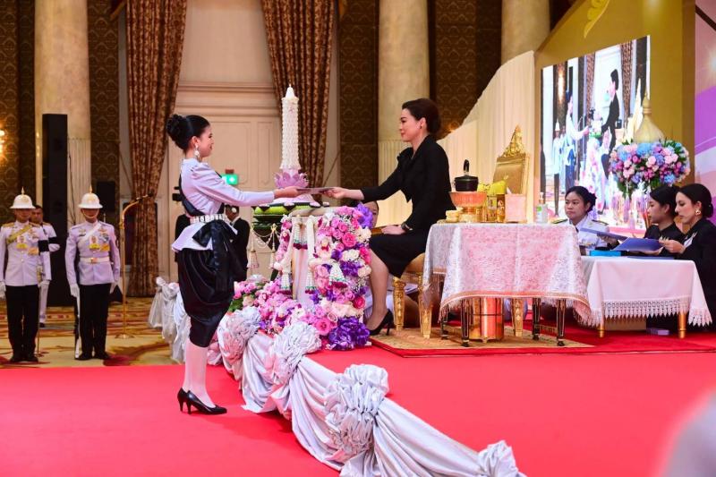 สมเด็จพระนางเจ้า�