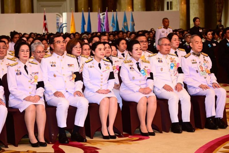 สมเด็จพระนางเจ้า�