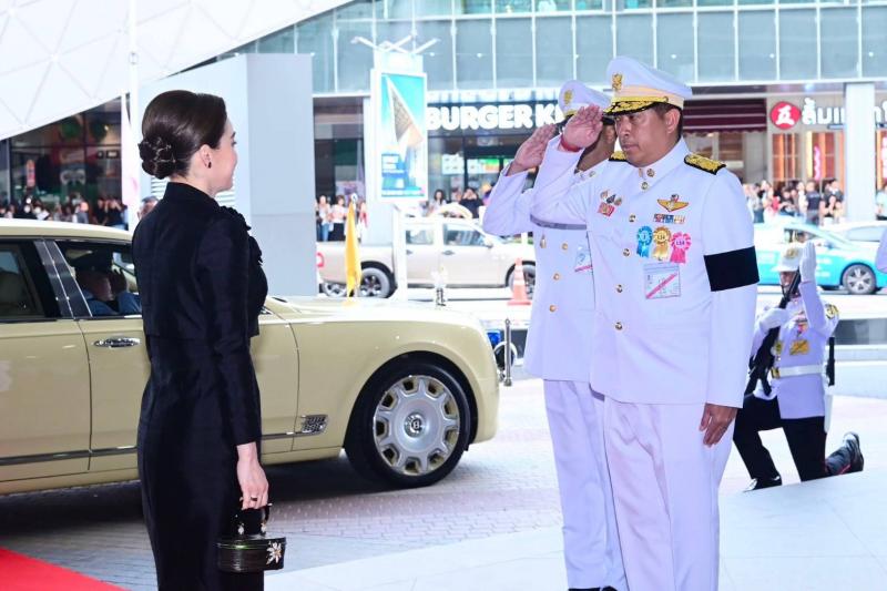 สมเด็จพระนางเจ้า�