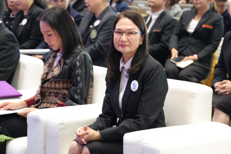 รมว.พม. เป็นประธาน�