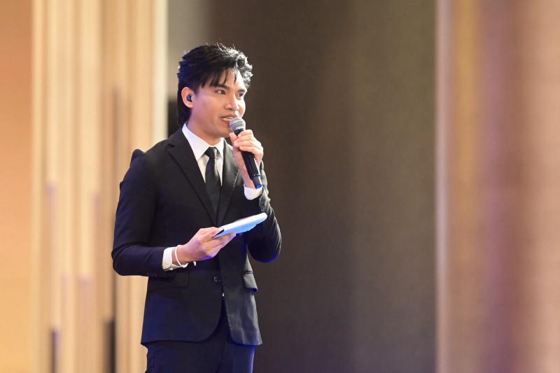 รมว.พม. เป็นประธาน�