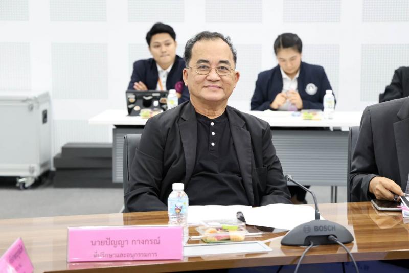 นางสาวสุนีย์ ศรีส�