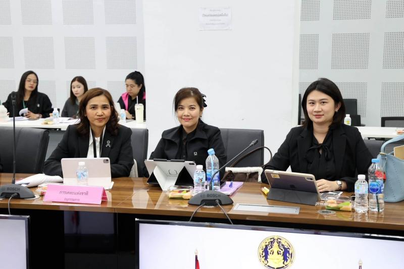 นางสาวสุนีย์ ศรีส�