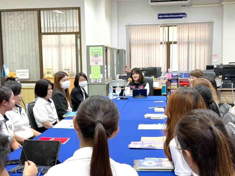 นางสาวชวนชม จันทะ�