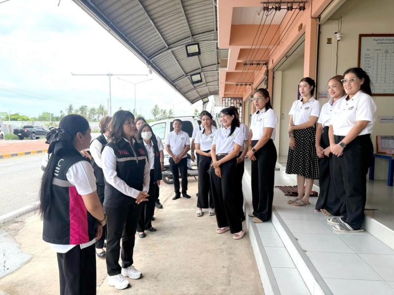 นางสาวชวนชม จันทะ�