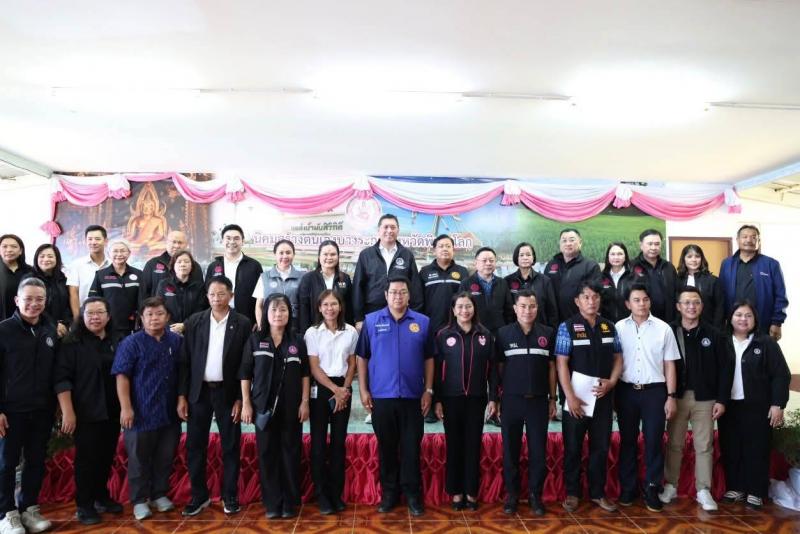 "รัฐมนตรีป๊อป นิ�