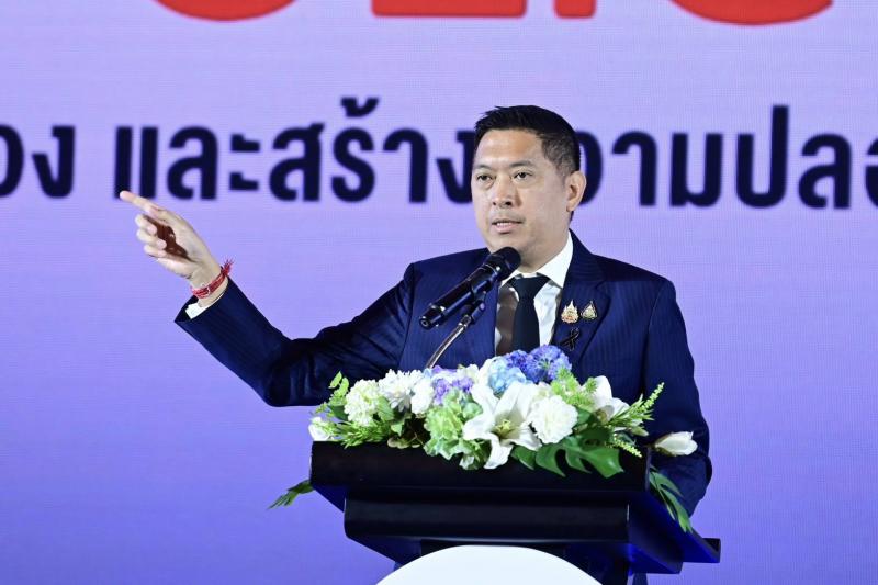 นิกร โสมกลาง หนุน �
