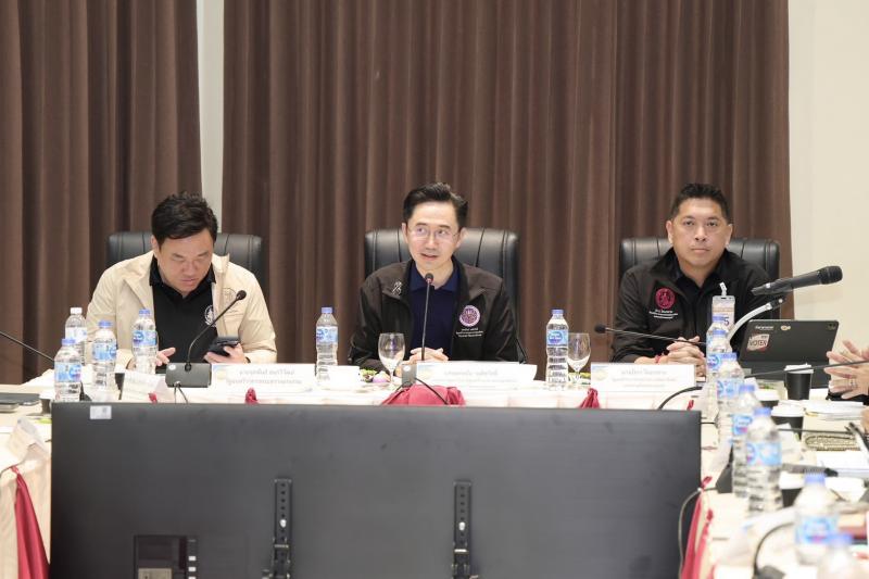 "รัฐมนตรีนิกร โส�