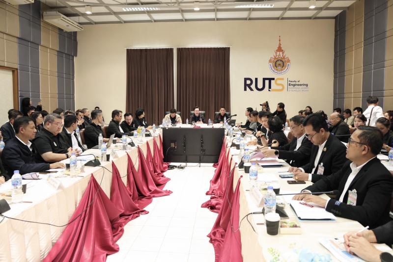 "รัฐมนตรีนิกร โส�