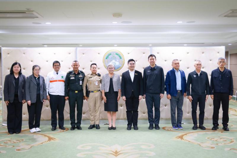 "รัฐมนตรี นิกร โส