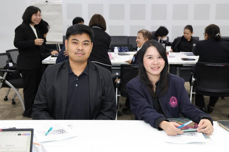 นางเตือนใจ คงสมบั�