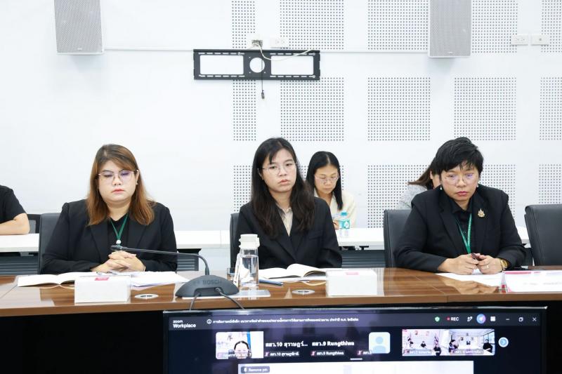 นางศิริลักษณ์ มีม�
