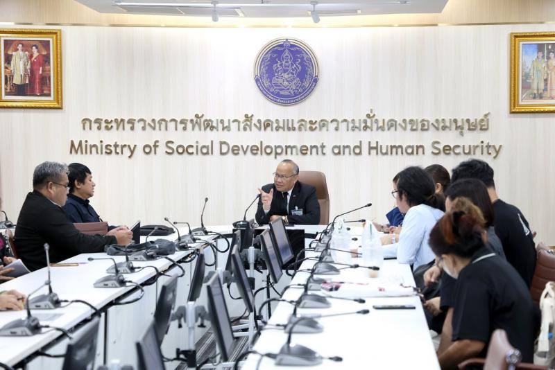 นายกิตติ อินทรกุล 