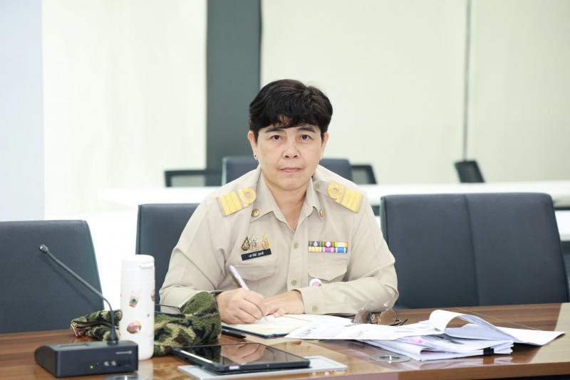 นางเตือนใจ คงสมบั�