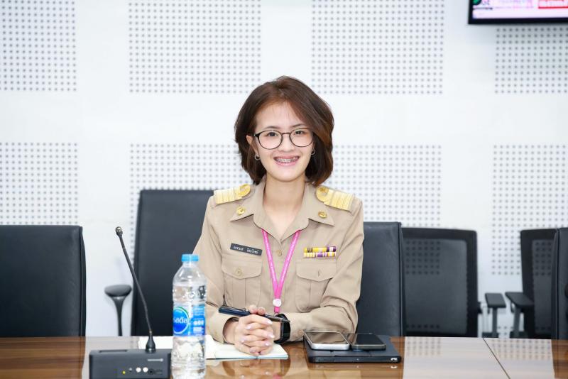 นางเตือนใจ คงสมบั�