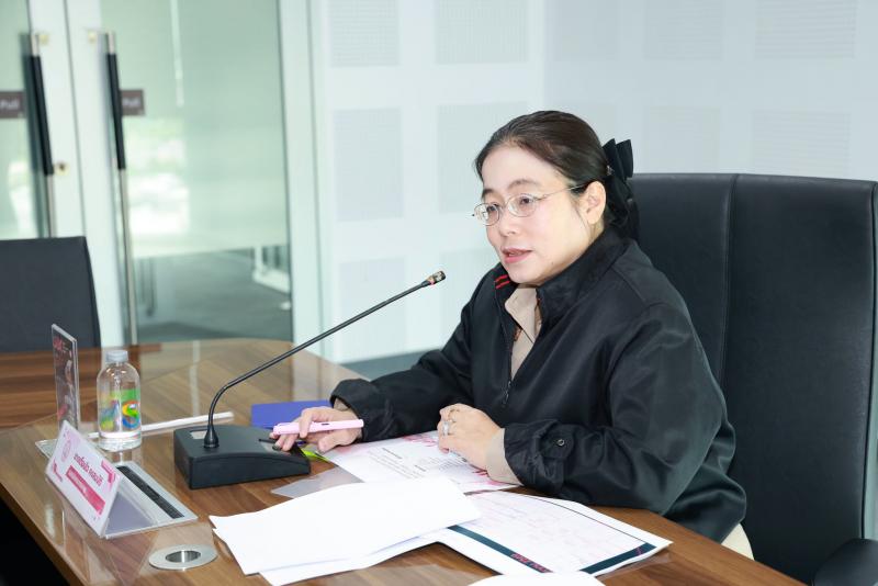นางเตือนใจ คงสมบั�